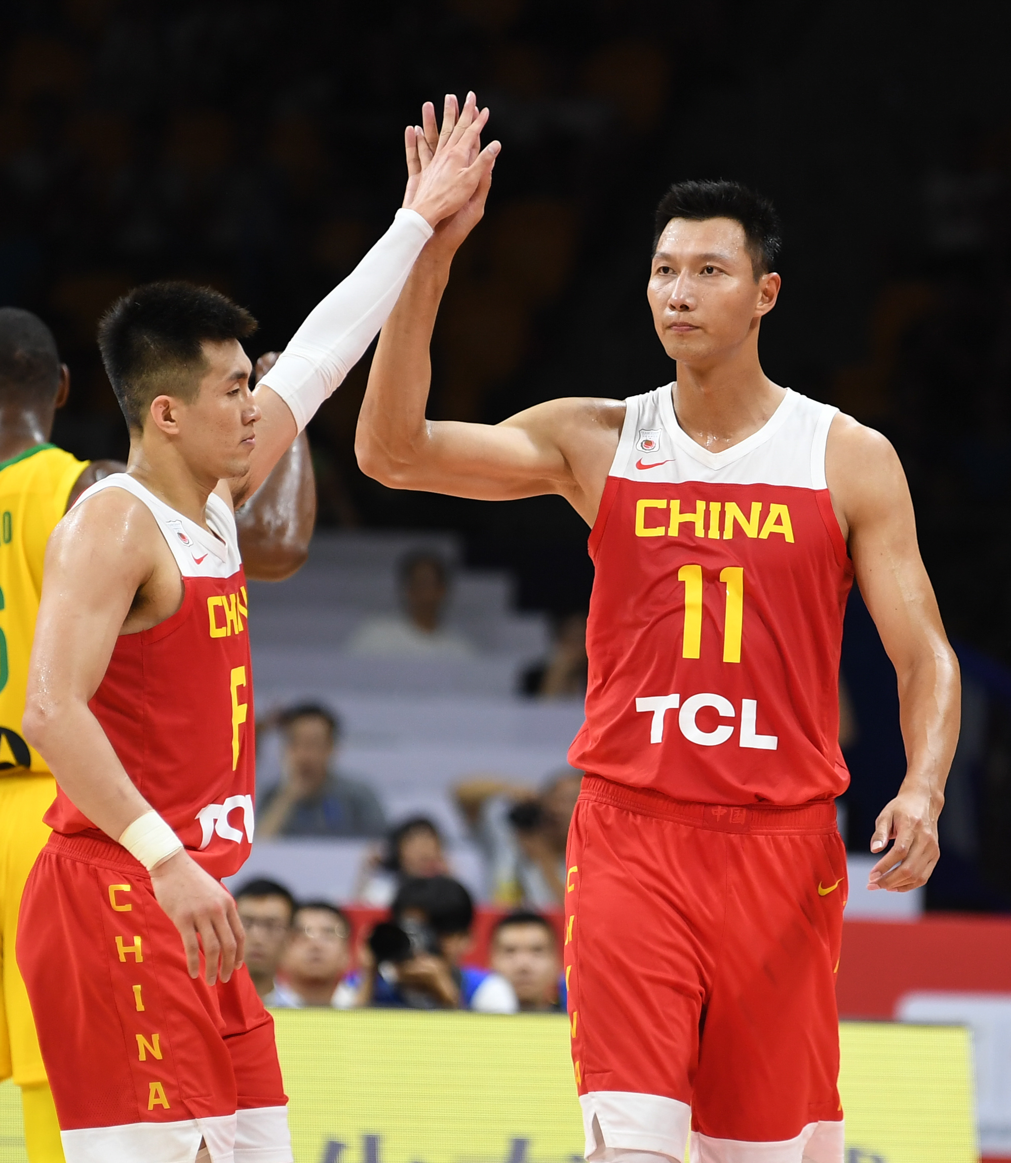 包含设立专项基金，推动中国篮球基层和青训事业的词条
