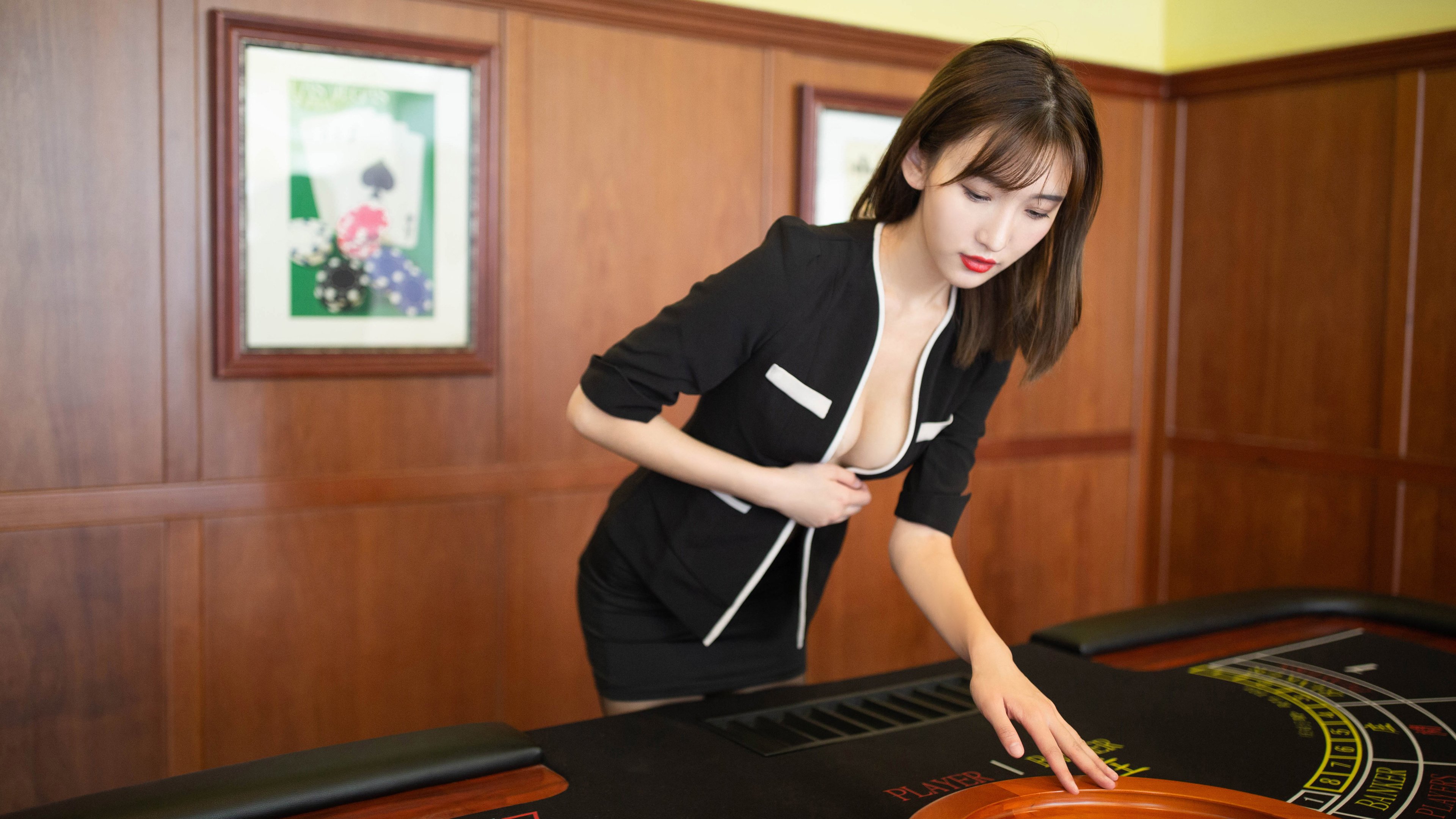 vwin.com-快船全队前往社区学校开展公益教学